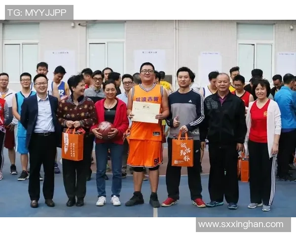 上海篮球队的团队协作之道：如何在赛场上实现默契与配合