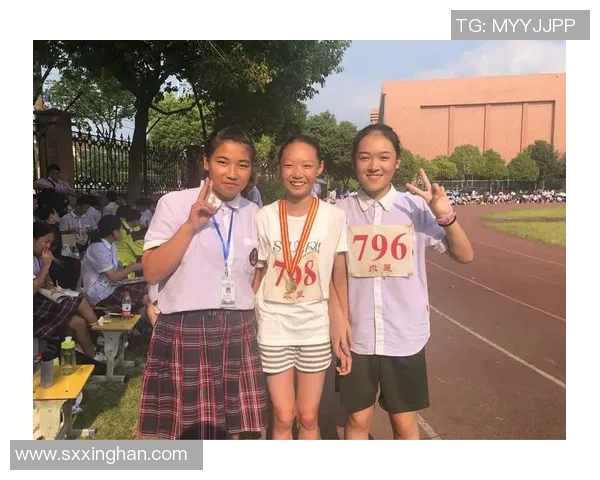 足球胡宏伟：从草根球员到职业教练的奋斗历程与心路历程